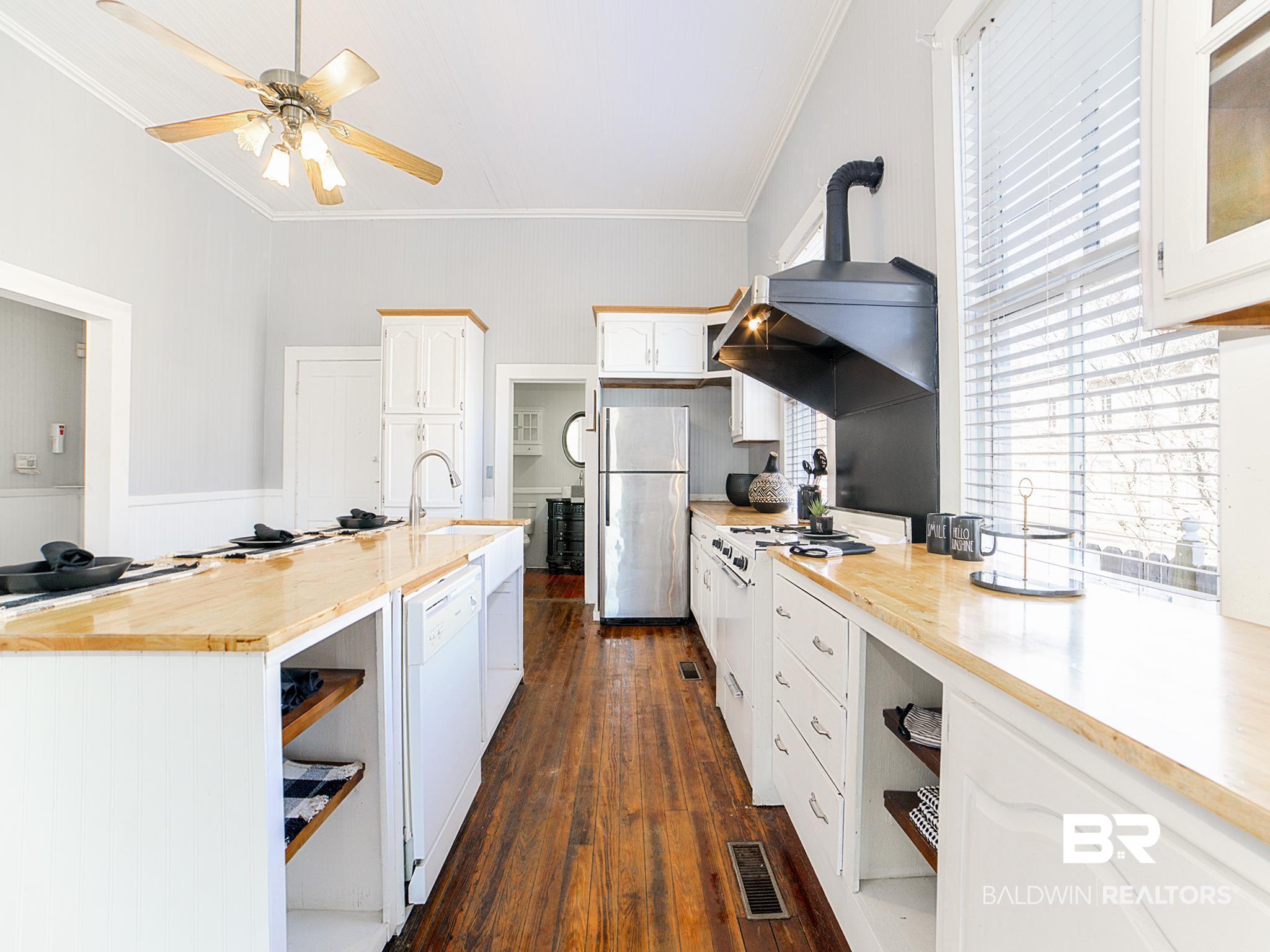 1450 Church Street Mobile, AL 36604 - Photo 3 of 34
