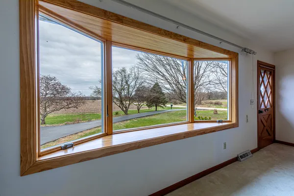 $185,000 | 19332-1950 County Road 1950 East, Princeton, IL 61356