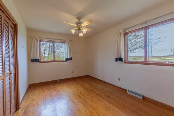 $185,000 | 19332-1950 County Road 1950 East, Princeton, IL 61356