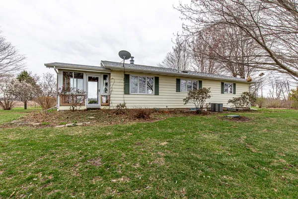 $185,000 | 19332-1950 County Road 1950 East, Princeton, IL 61356