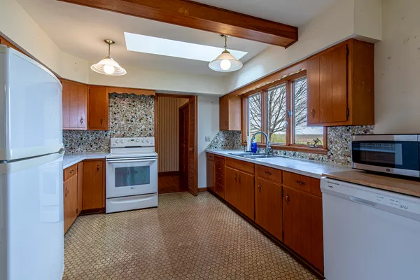 $185,000 | 19332-1950 County Road 1950 East, Princeton, IL 61356