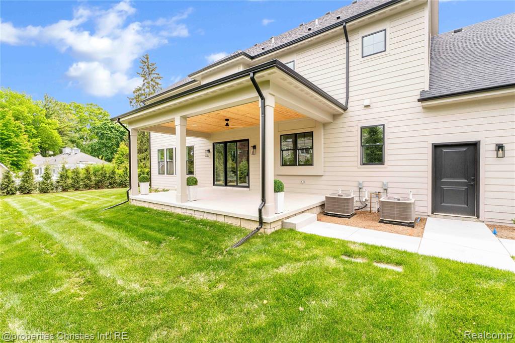 19138 Riverside Drive Beverly Hills, MI 48025 - Photo 70 of 73