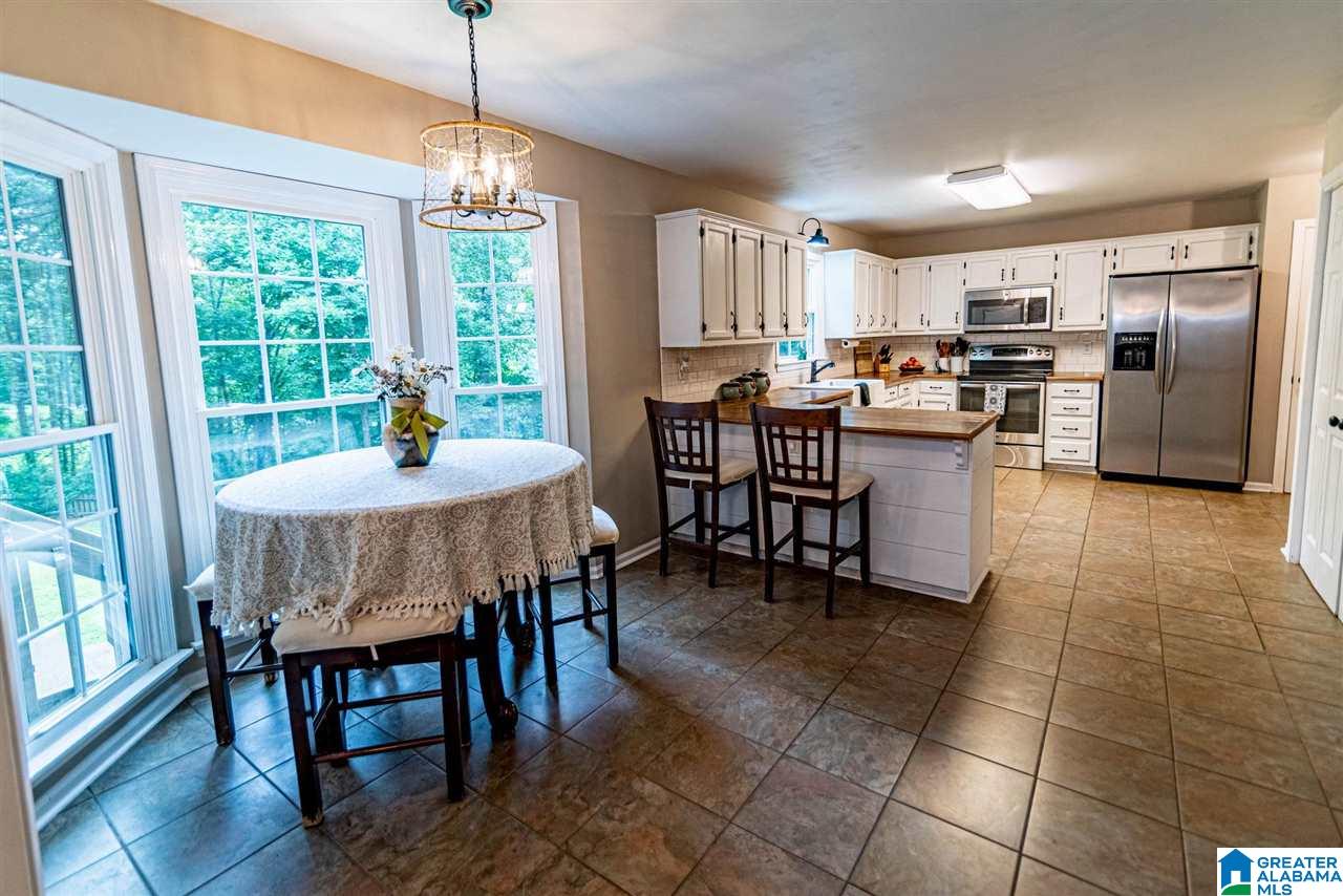 1122 Colonial Drive Alabaster, AL 35007 - Photo 6 of 40