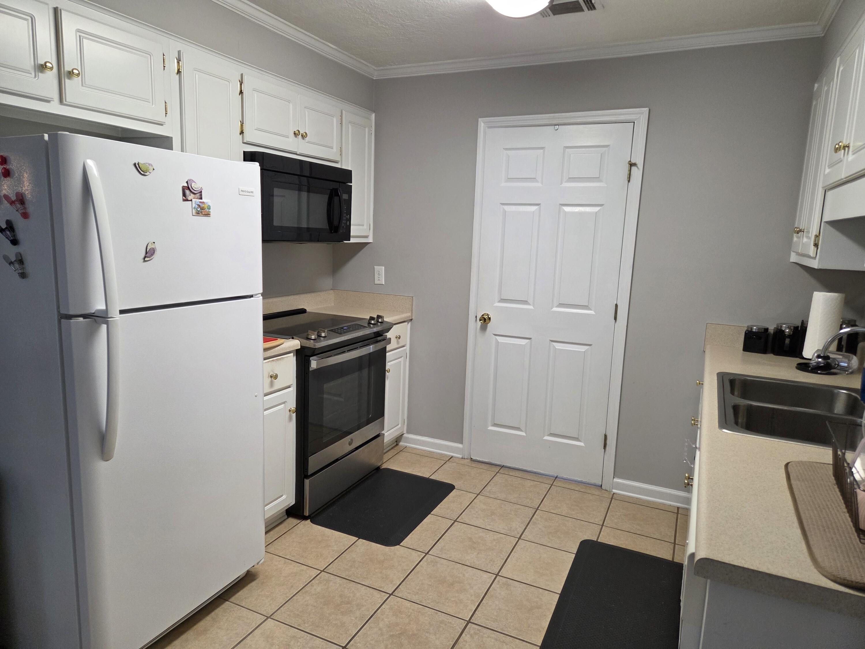 3017 Ashland Way Grovetown, GA 30813 - Photo 9 of 22 20251028_140005