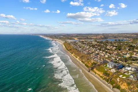 $2,350,000 | 107 Edgeburt Drive, Encinitas, CA 92024