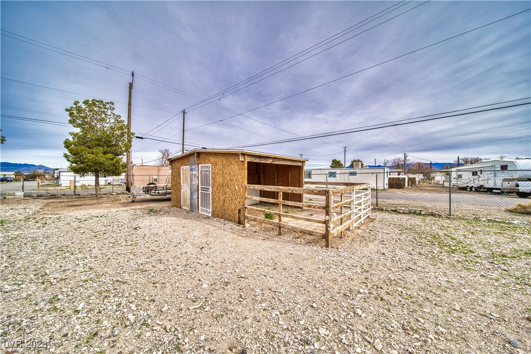 664 Spring Road Indian Springs, NV 89018 - Photo 30 of 32