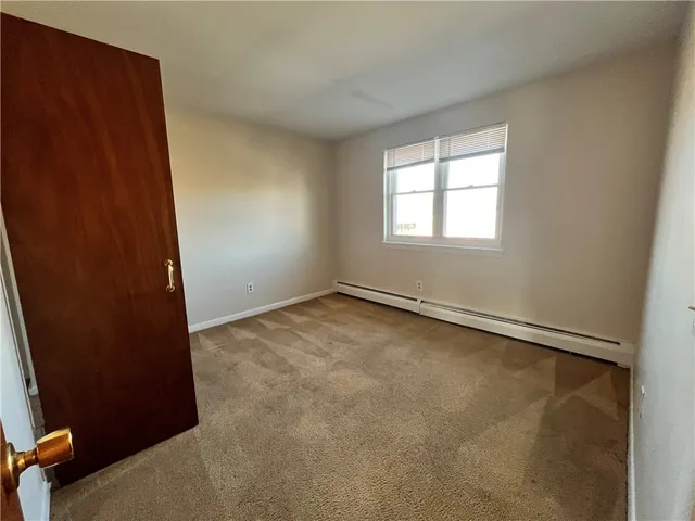 $1,950 | 70 Carroll Avenue, Unit 507, Newport, RI 02840