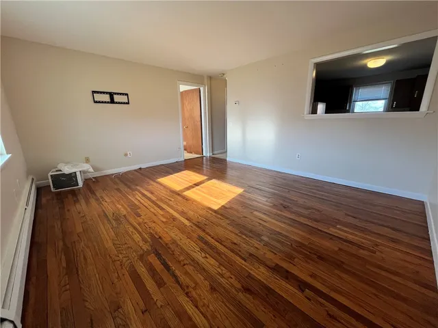 $1,950 | 70 Carroll Avenue, Unit 507, Newport, RI 02840