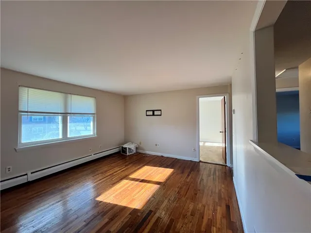 $1,950 | 70 Carroll Avenue, Unit 507, Newport, RI 02840