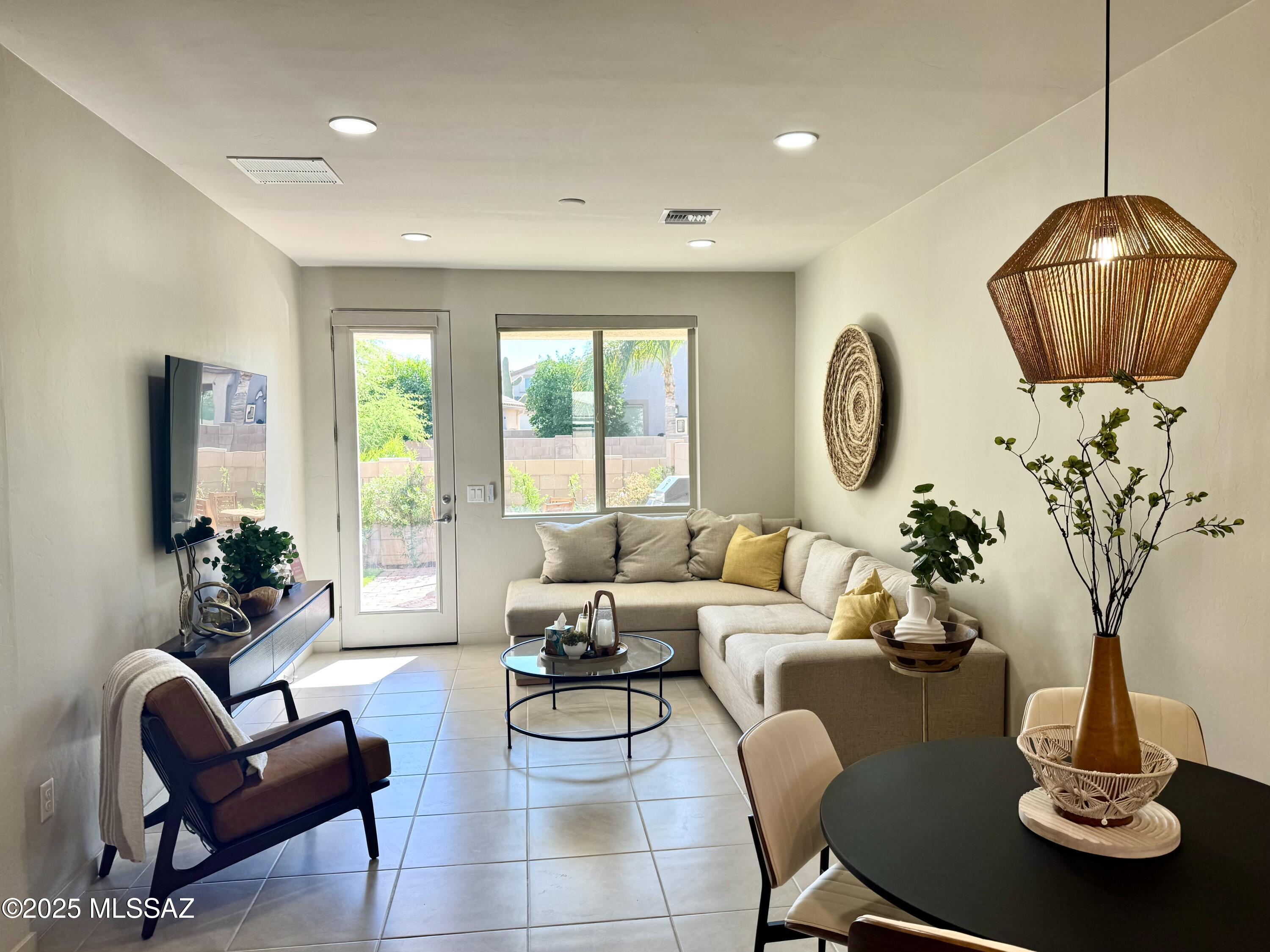 7403 West Barrel Racer Road Tucson, AZ 85743 - Photo 13 of 48