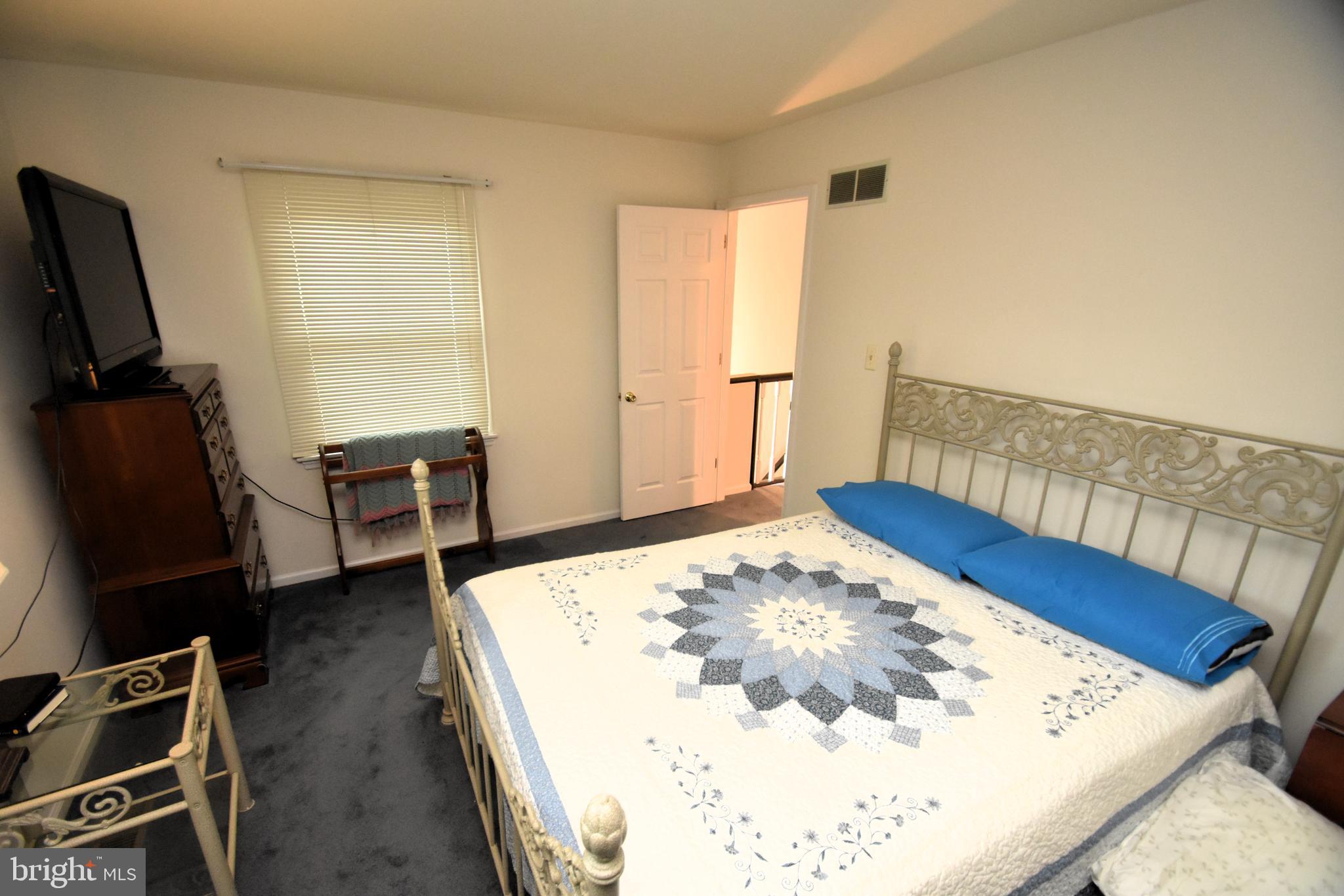 118 Red Pine Circle Newark, DE 19711 - Photo 25 of 32 a view of a living room and utility room