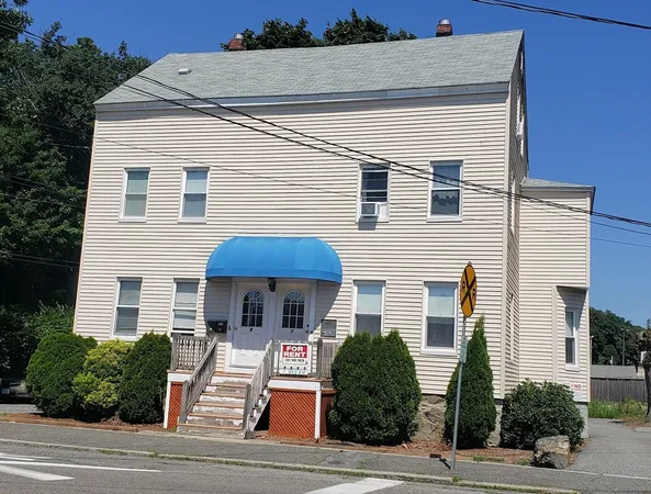 $2,500 | 7 Greenwood Street, Unit B, Wakefield, MA 01880