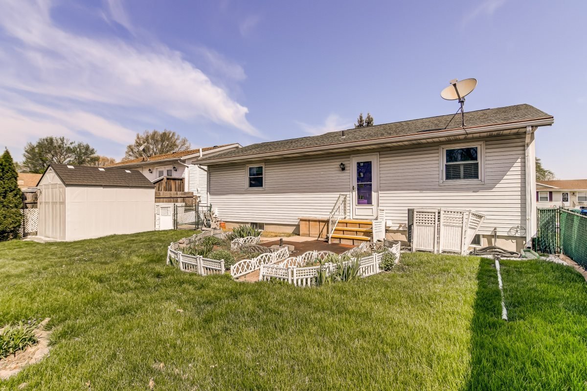 3024 East Griffiths Avenue Springfield, IL 62702 - Photo 27 of 33