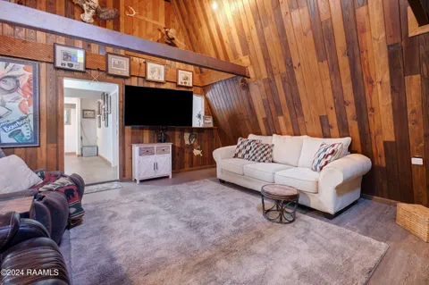 $300,000 | 135 Woodys Lane, Sunset, LA 70584