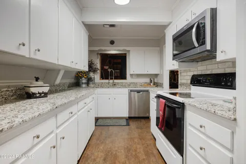 $300,000 | 135 Woodys Lane, Sunset, LA 70584