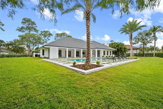 $3,575,000 | 1761 Breakers W Boulevard, West Palm Beach, FL 33411