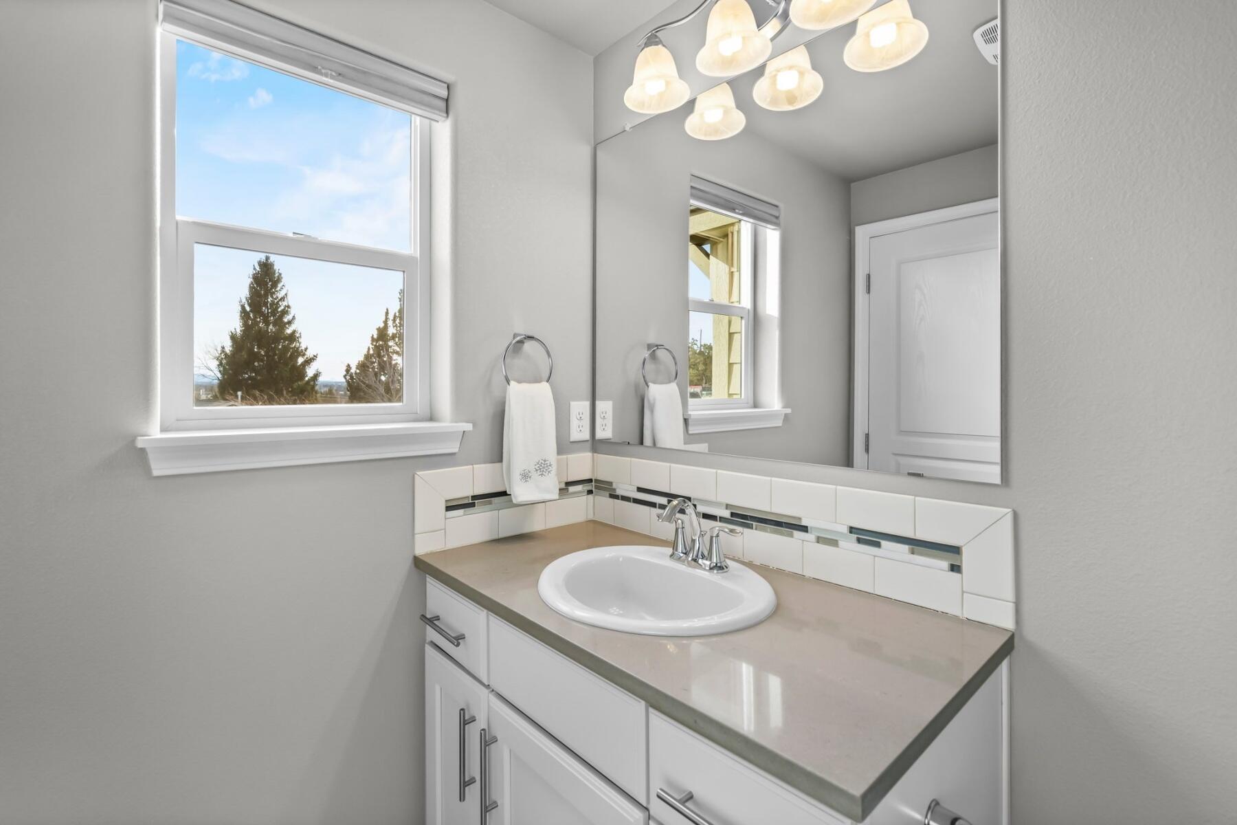 4597 Southwest Volcano Avenue Redmond, OR 97756 - Photo 22 of 41 batch_23