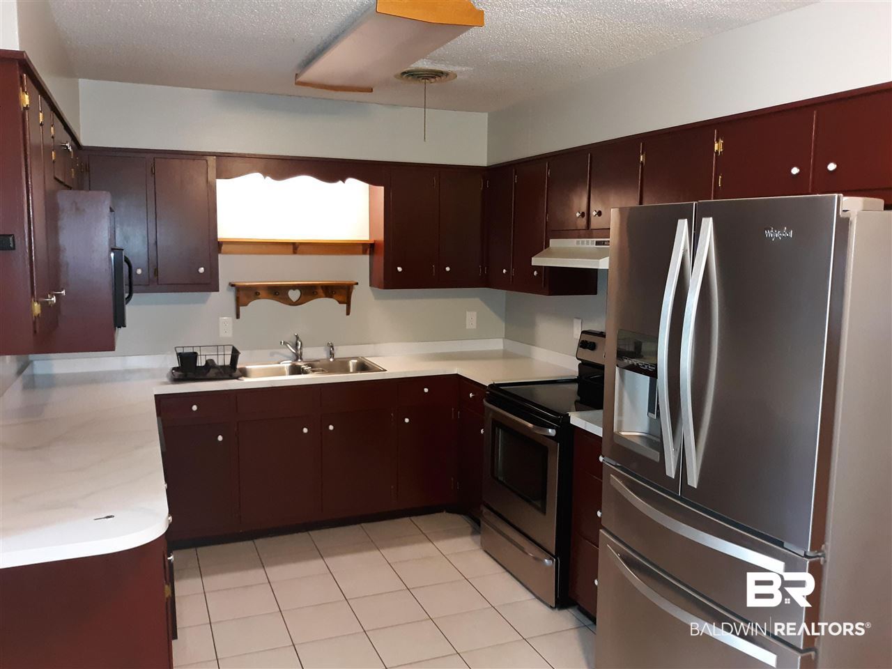 128 Rita Avenue Daphne, AL 36527 - Photo 4 of 18 Kitchen