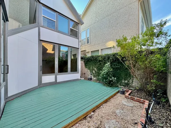 $4,200 | 1942 Indiana Street, Houston, TX 77019
