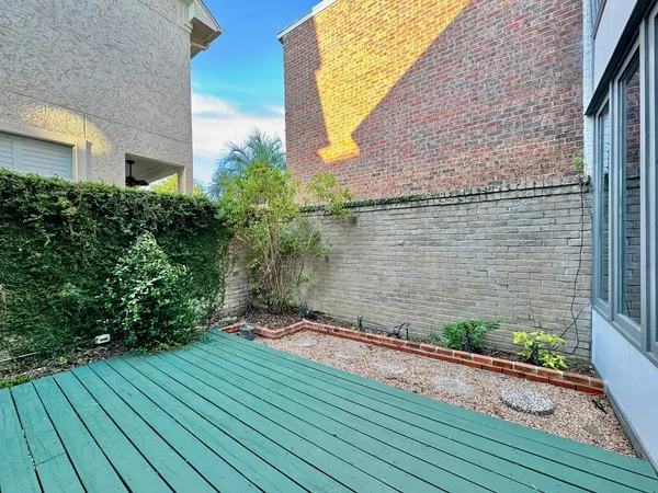 $4,200 | 1942 Indiana Street, Houston, TX 77019