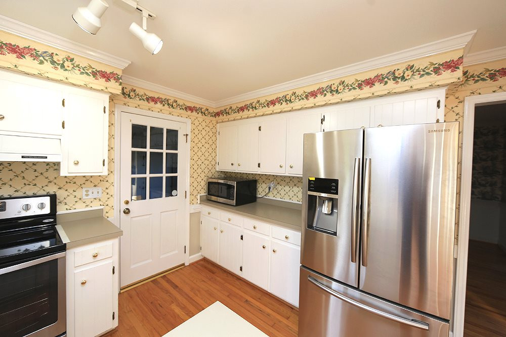 2001 Chichester Court Raleigh, NC 27615 - Photo 7 of 20 Kitchen