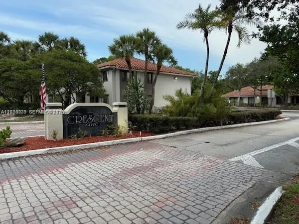 $1,750 | 3188 Coral Lake Way, Unit 3188, Coral Springs, FL 33065