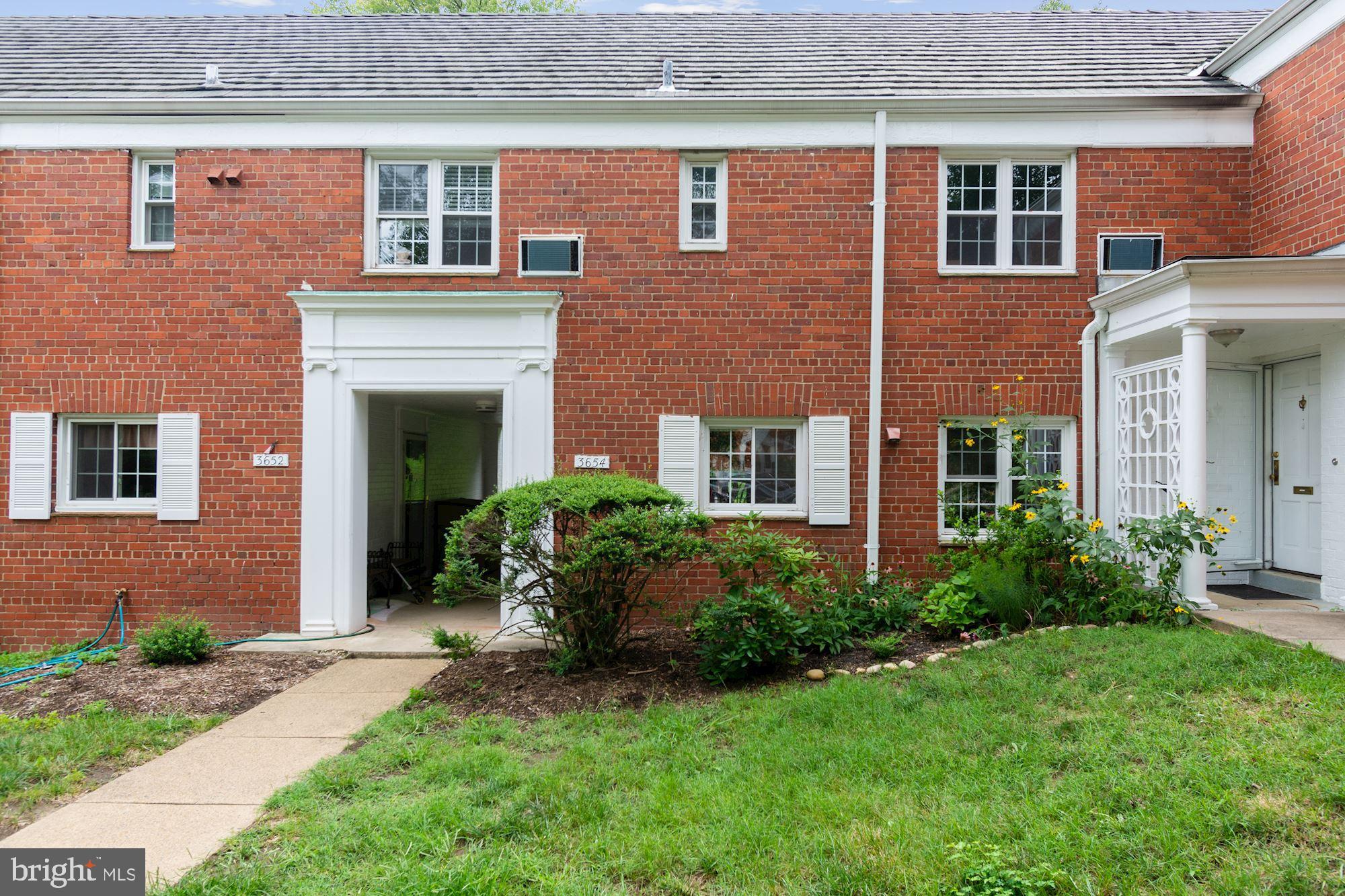 3654 Gunston Road Alexandria, VA 22302 - Photo 1 of 2