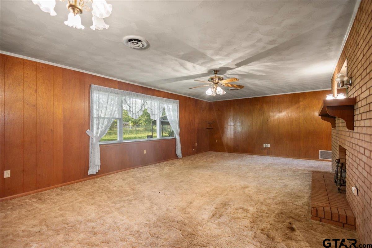 1201 East Johnson Drive Rusk, TX 75785 - Photo 11 of 48