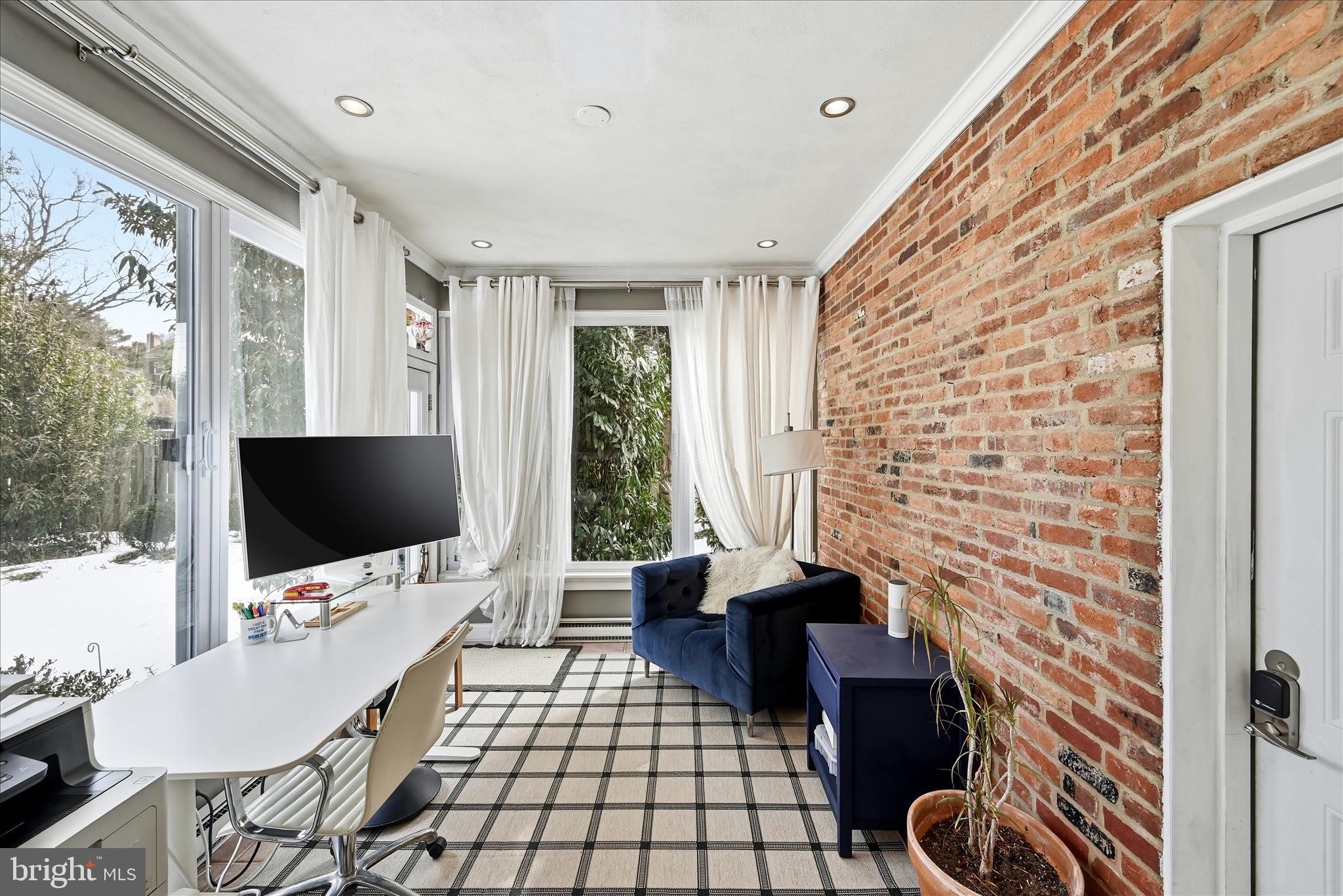 1201 Allendale Road McLean, VA 22101 - Photo 17 of 74 Sunroom