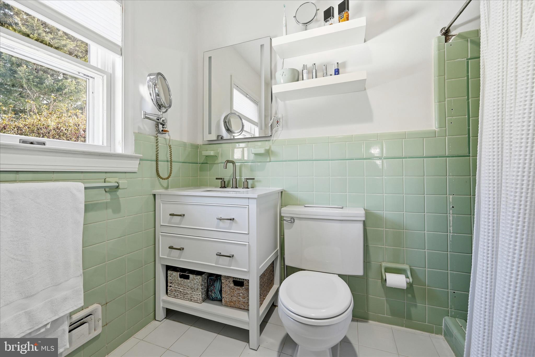 1201 Allendale Road McLean, VA 22101 - Photo 28 of 74 Bathroom