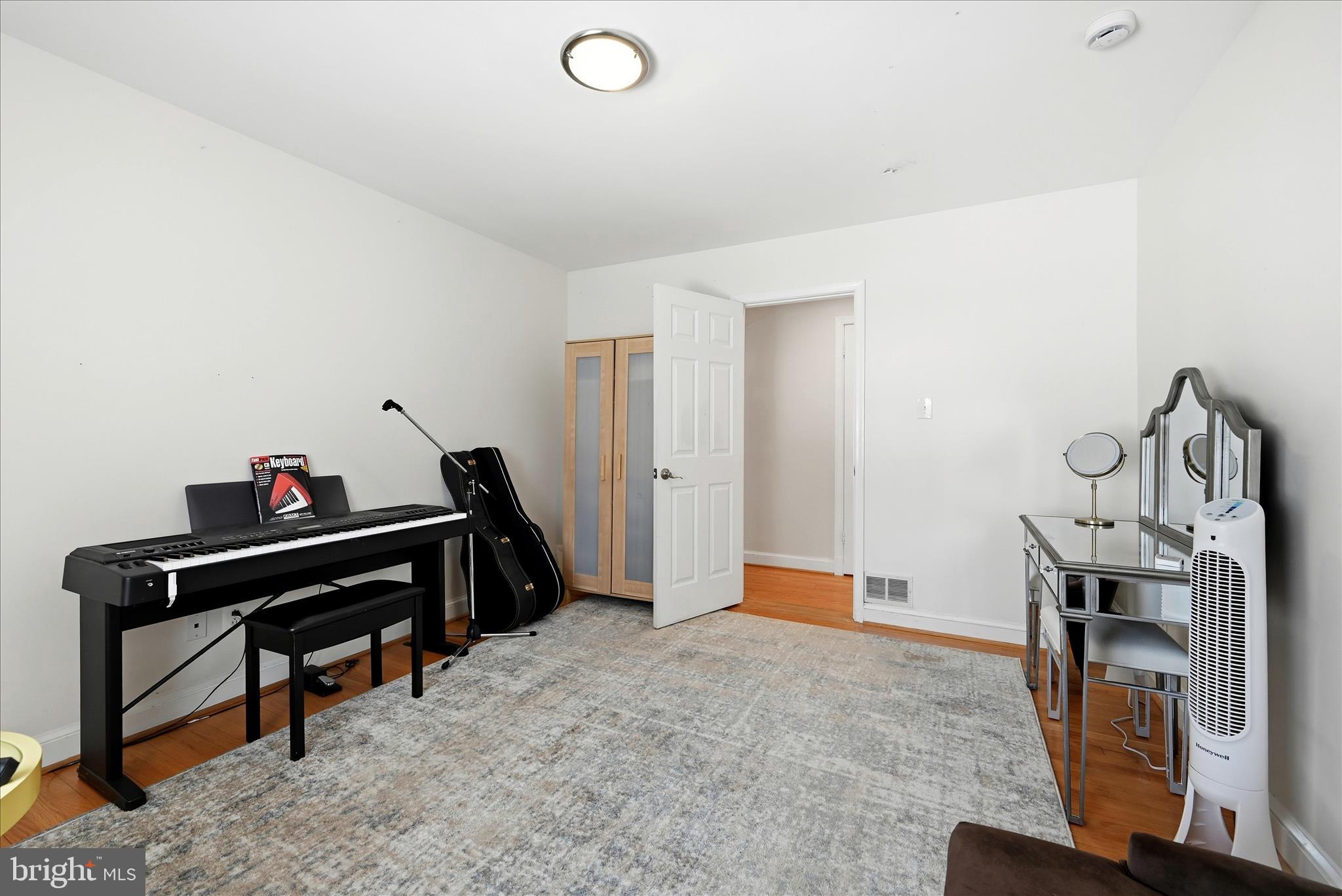 1201 Allendale Road McLean, VA 22101 - Photo 33 of 74 Bedroom