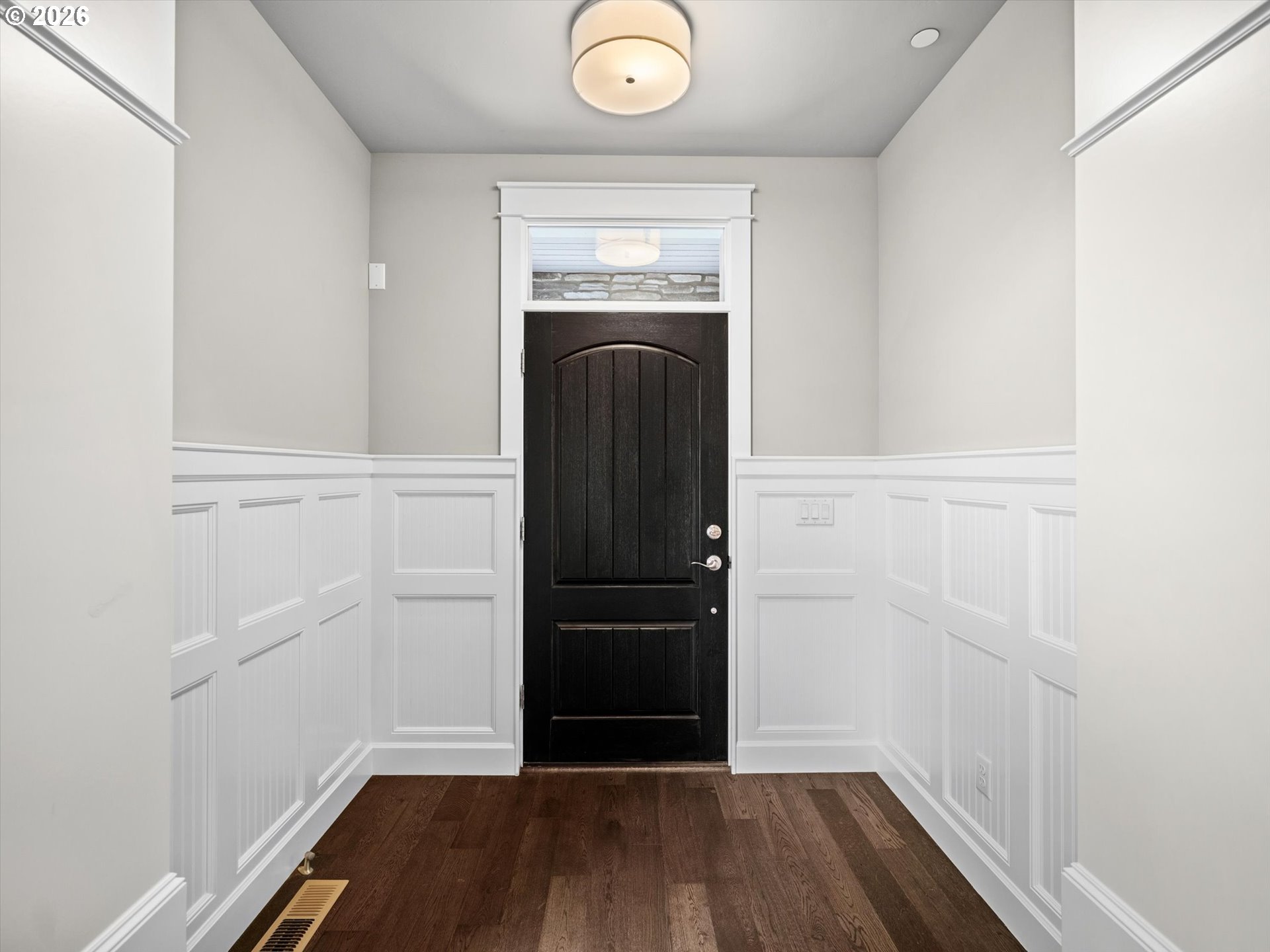 12465 Southwest Lesser Road Portland, OR 97219 - Photo 5 of 48 Gallery Image 5