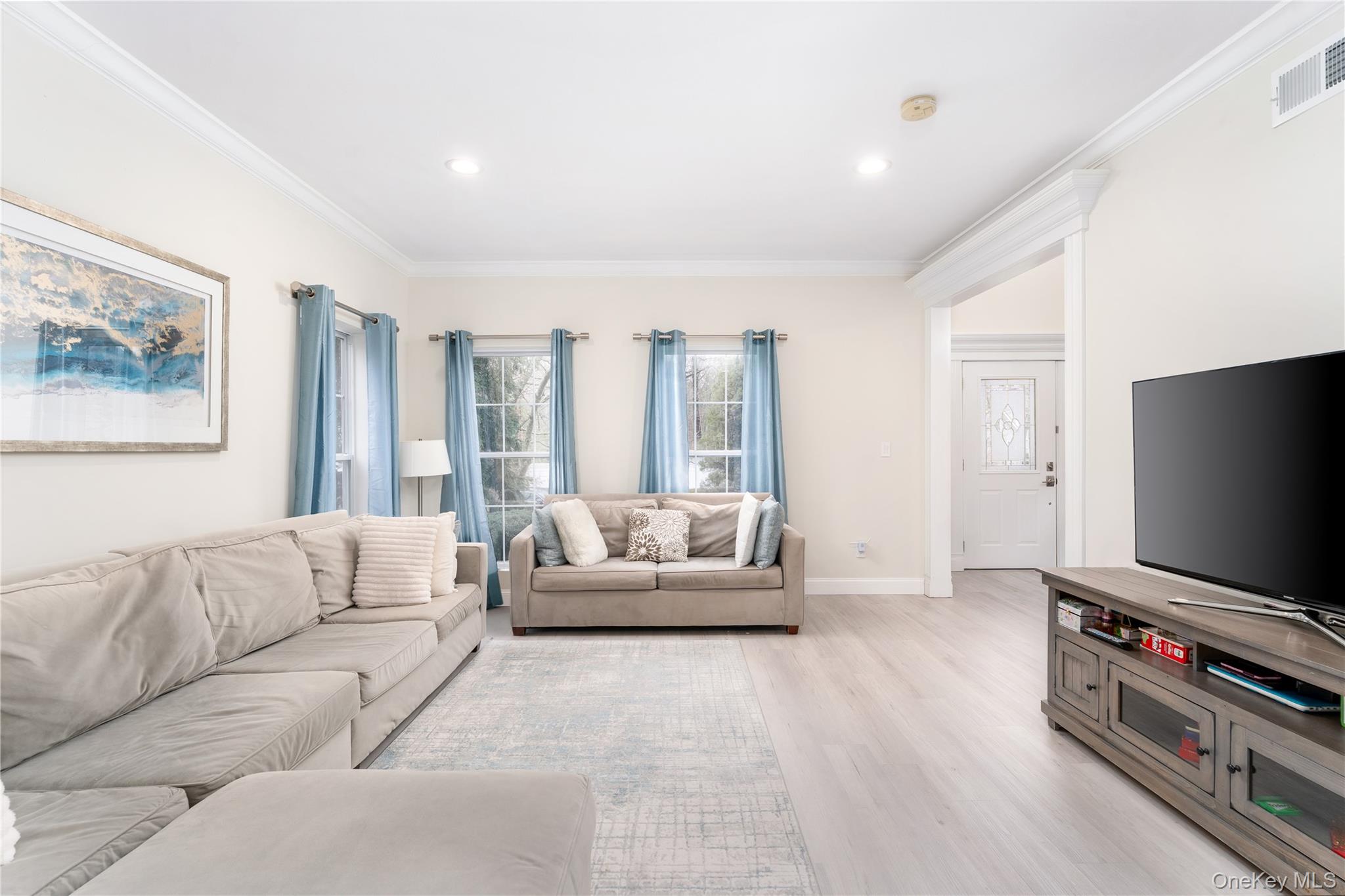 7 Framingham Lane Shoreham, NY 11786 - Photo 12 of 42