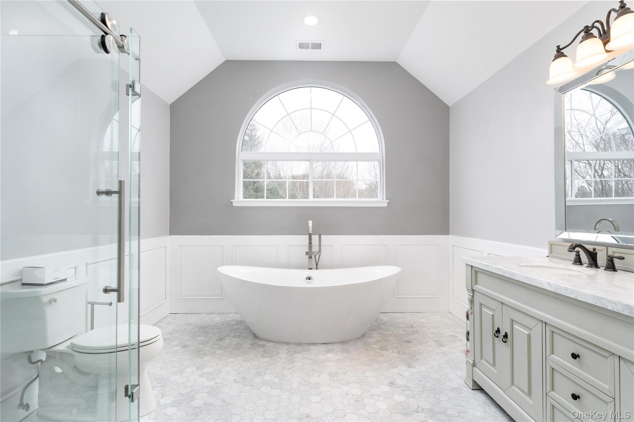 7 Framingham Lane Shoreham, NY 11786 - Photo 23 of 42