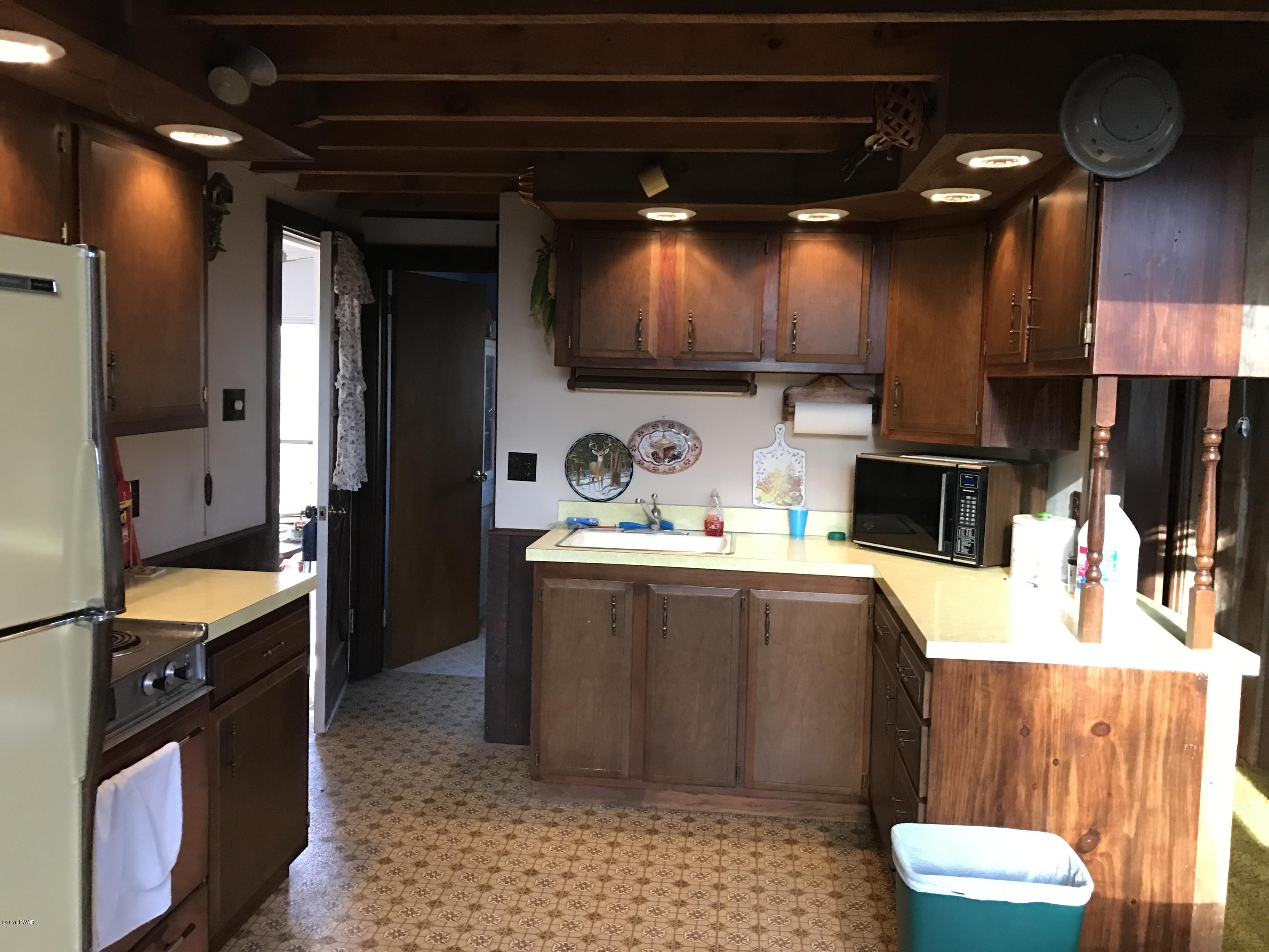 183 Oneida Road Shohola, PA 18458 - Photo 4 of 39