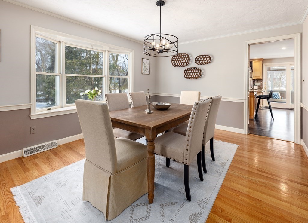 23 Lynn Road Needham, MA 02494 - Photo 5 of 39