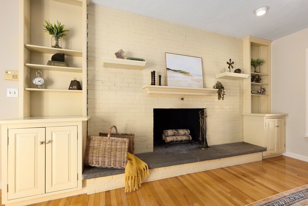 23 Lynn Road Needham, MA 02494 - Photo 8 of 39