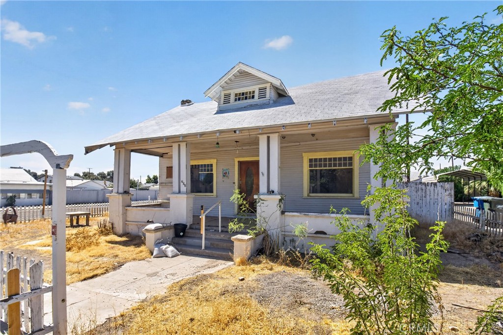 203 Walnut Street Needles, CA 92363 - Photo 4 of 32