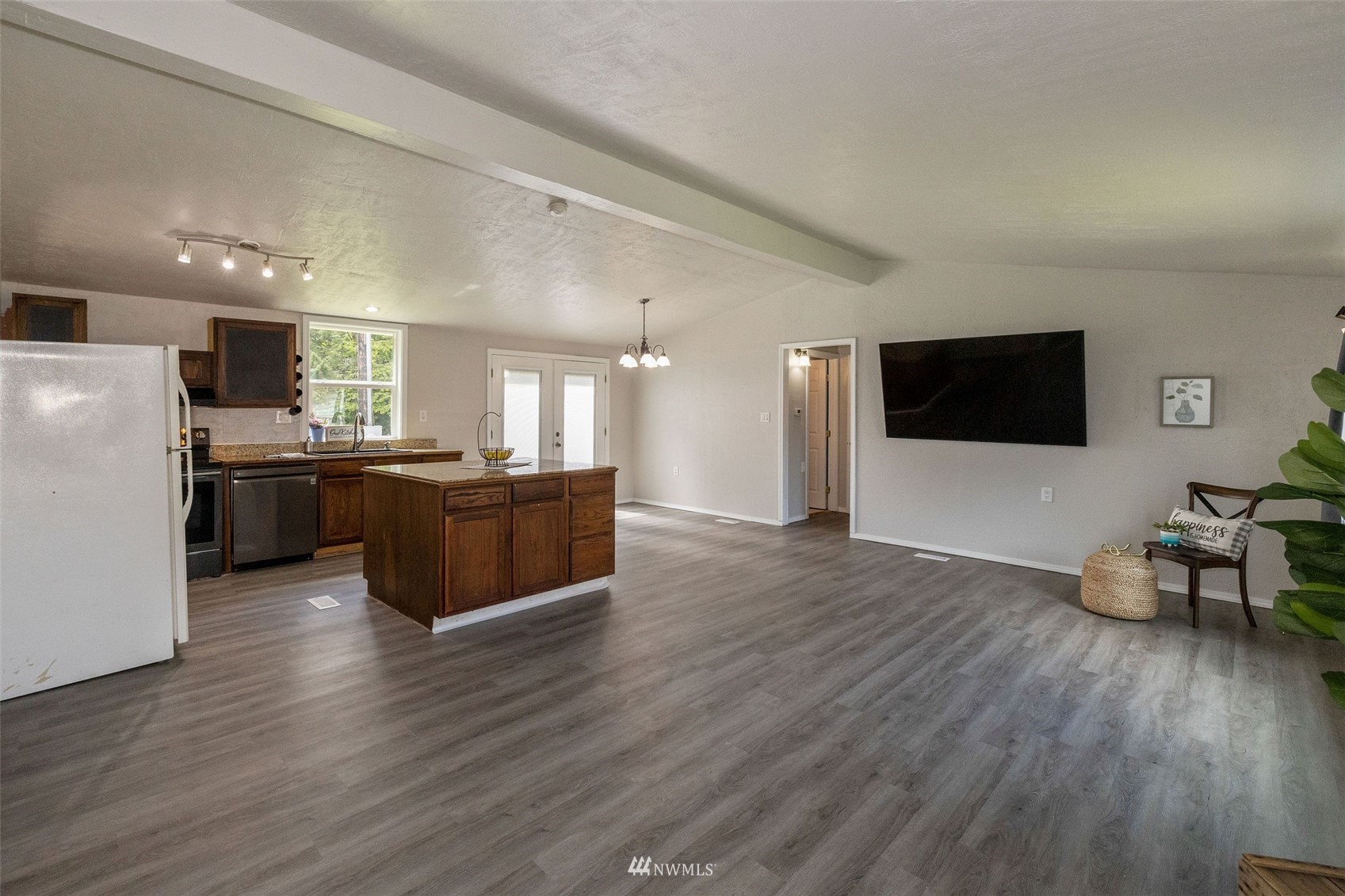 4926 Southeast Horstman Road Port Orchard, WA 98366 - Photo 12 of 35 Gallery Image 12
