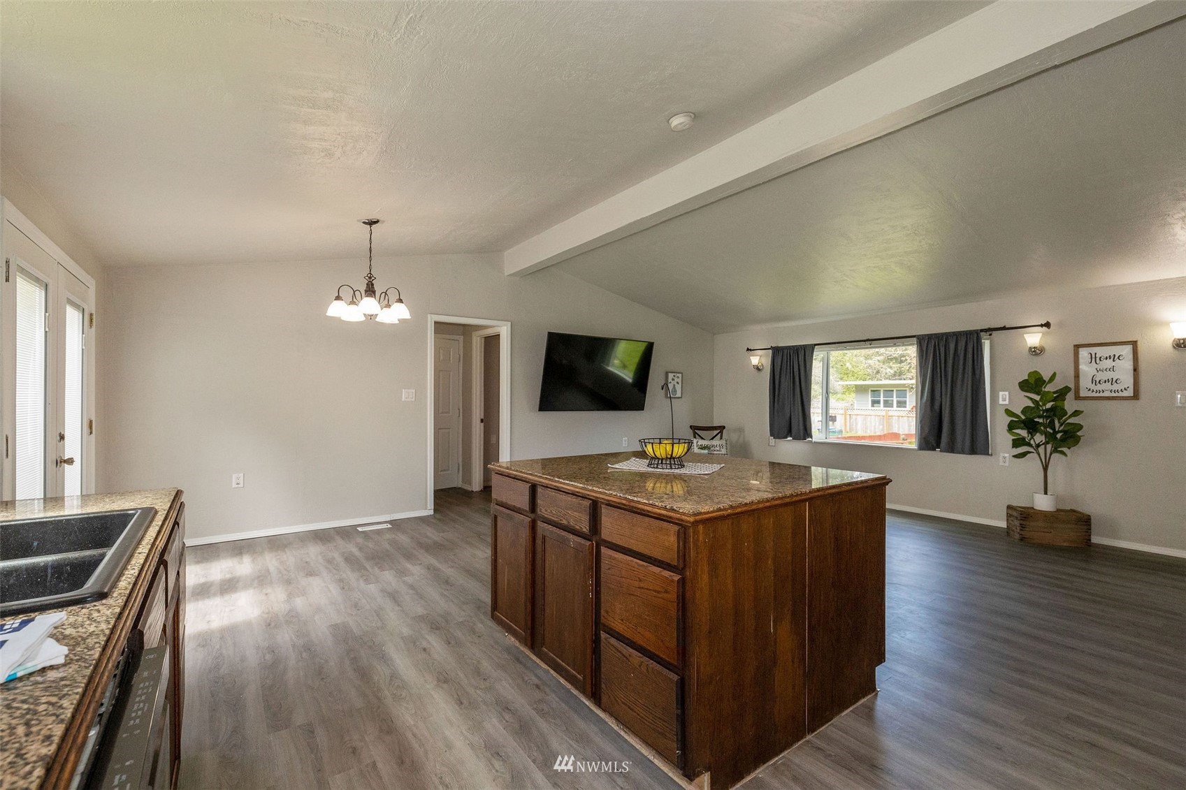 4926 Southeast Horstman Road Port Orchard, WA 98366 - Photo 8 of 35 Gallery Image 8