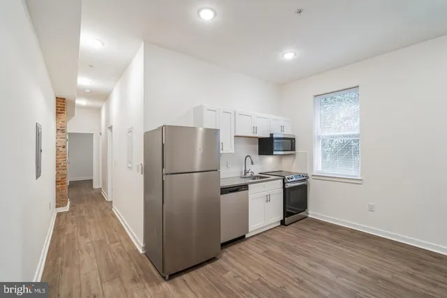 $1,595 | 407 South 42nd Street, Unit 3R, Philadelphia, PA 19104