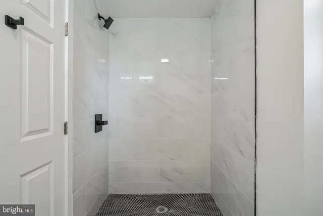 $1,595 | 407 South 42nd Street, Unit 3R, Philadelphia, PA 19104