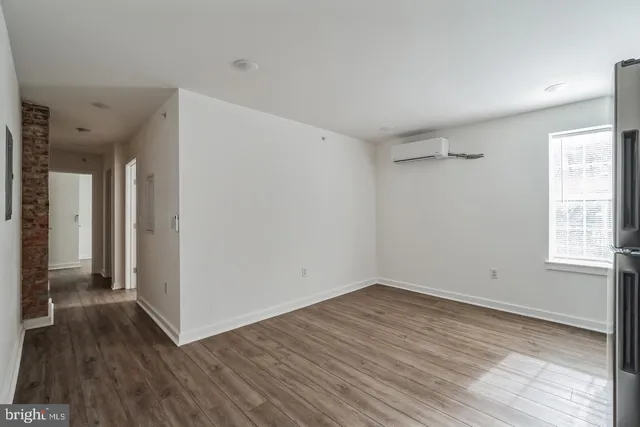 $1,595 | 407 South 42nd Street, Unit 3R, Philadelphia, PA 19104