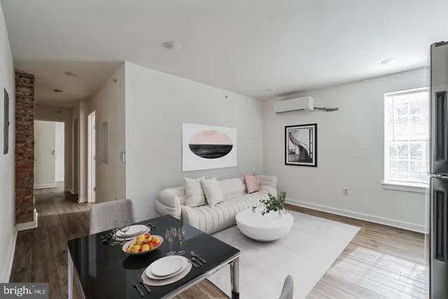 $1,595 | 407 South 42nd Street, Unit 3R, Philadelphia, PA 19104