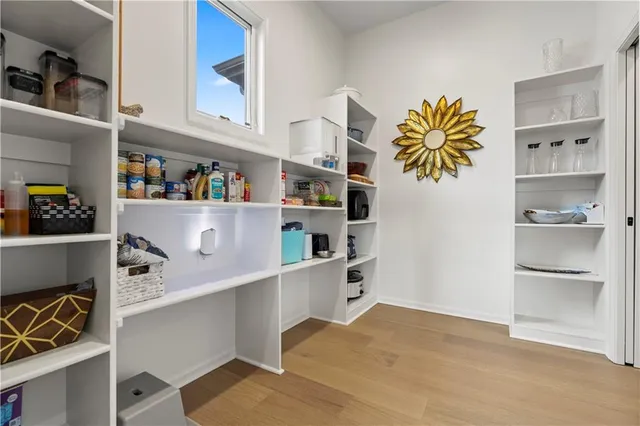 $689,900 | 4132 Northeast Dearborn Lane, Lee's Summit, MO 64064