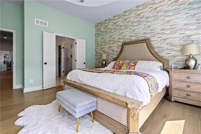 $689,900 | 4132 Northeast Dearborn Lane, Lee's Summit, MO 64064