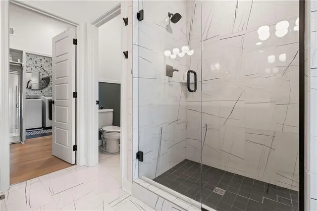 $689,900 | 4132 Northeast Dearborn Lane, Lee's Summit, MO 64064