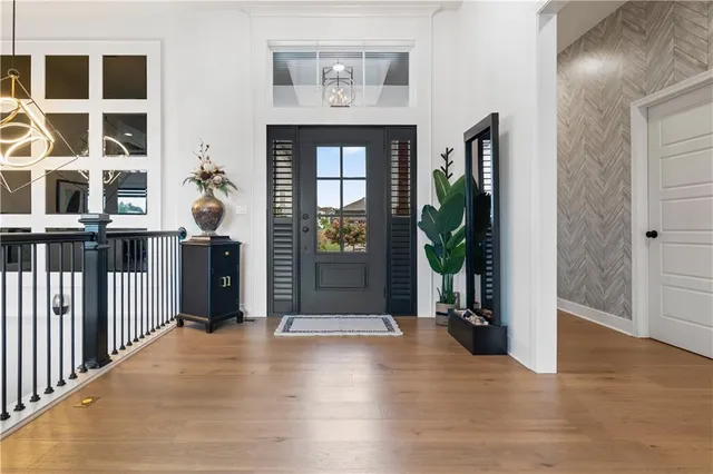 $689,900 | 4132 Northeast Dearborn Lane, Lee's Summit, MO 64064