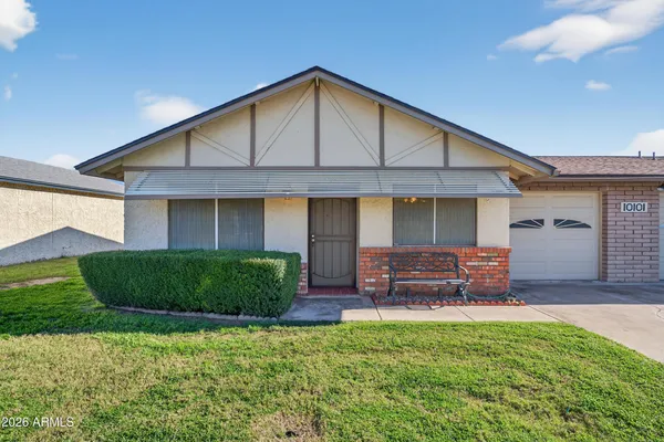 $215,000 | 10101 North 97th Drive, Unit A, Peoria, AZ 85345