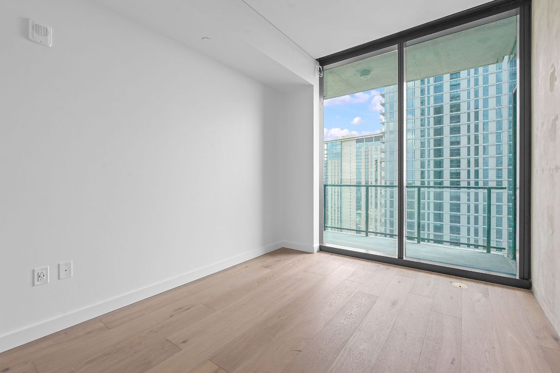 610 Davis Street, Unit 3004 Austin, TX 78701 - Photo 11 of 40